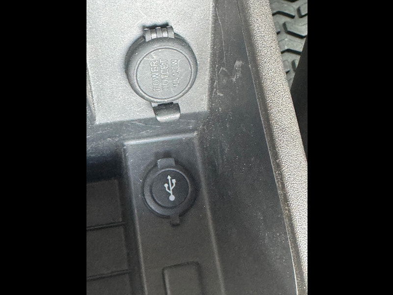 Nissan Navara 2.5 dCi Tekna 4WD Euro 5 4dr 4dr Manual 2025