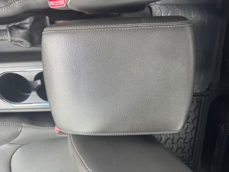 Nissan Navara 2.5 dCi Tekna 4WD Euro 5 4dr 4dr Manual 2025