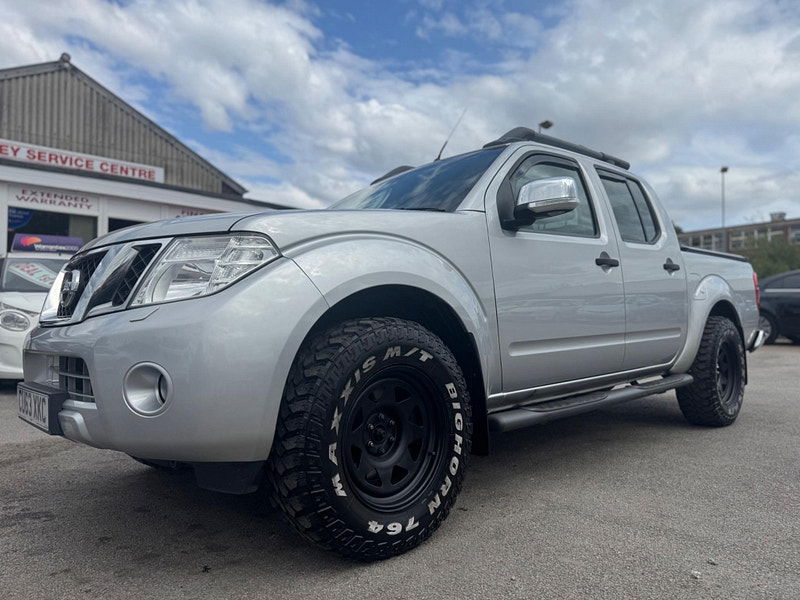 Nissan Navara 2.5 dCi Tekna 4WD Euro 5 4dr 4dr Manual 2025
