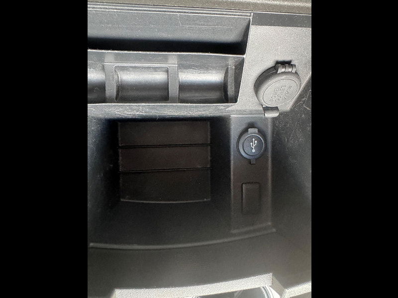 Nissan Navara 2.5 dCi Tekna 4WD Euro 5 4dr 4dr Manual 2025