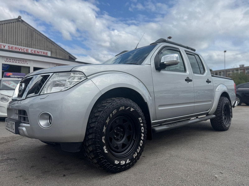 Nissan Navara 2.5 dCi Tekna 4WD Euro 5 4dr 4dr Manual 2025