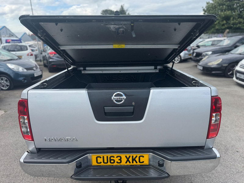 Nissan Navara 2.5 dCi Tekna 4WD Euro 5 4dr 4dr Manual 2025