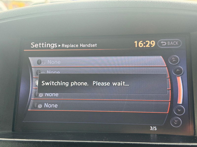 Nissan Navara 2.5 dCi Tekna 4WD Euro 5 4dr 4dr Manual 2025