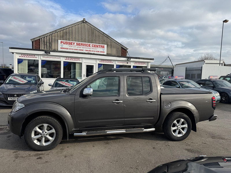 Nissan Navara 2.5 dCi Tekna Auto 4WD Euro 4 4dr 4dr Automatic 2025