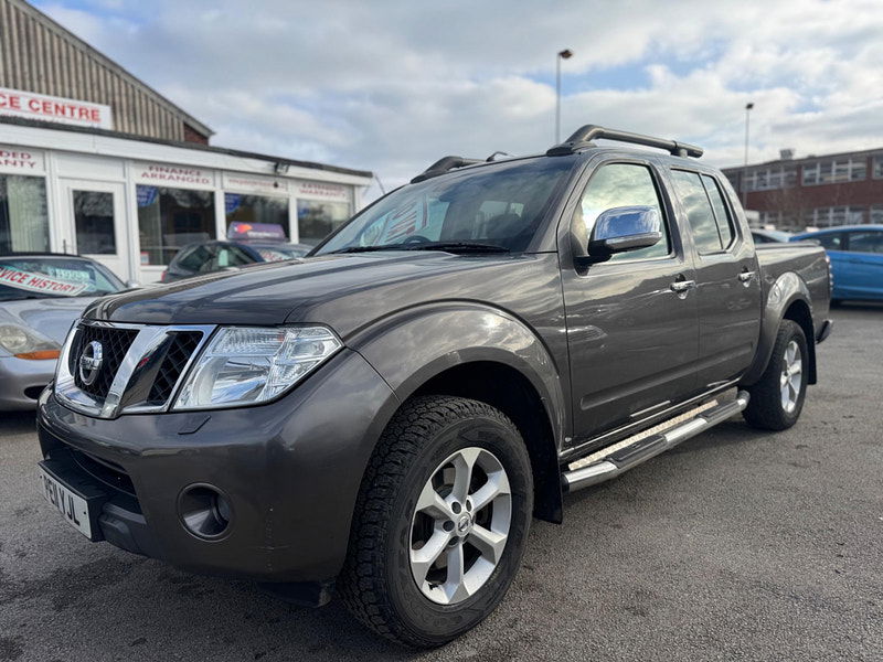 Nissan Navara 2.5 dCi Tekna Auto 4WD Euro 4 4dr 4dr Automatic 2025