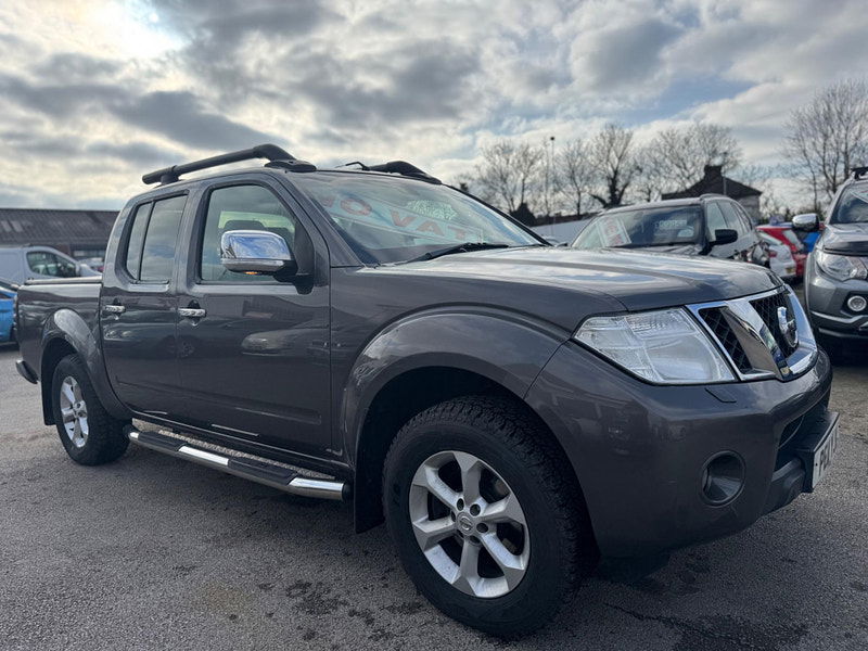 Nissan Navara 2.5 dCi Tekna Auto 4WD Euro 4 4dr 4dr Automatic 2025