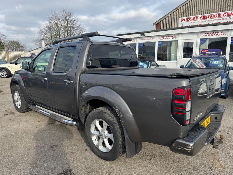 Nissan Navara 2.5 dCi Tekna Auto 4WD Euro 4 4dr 4dr Automatic 2025