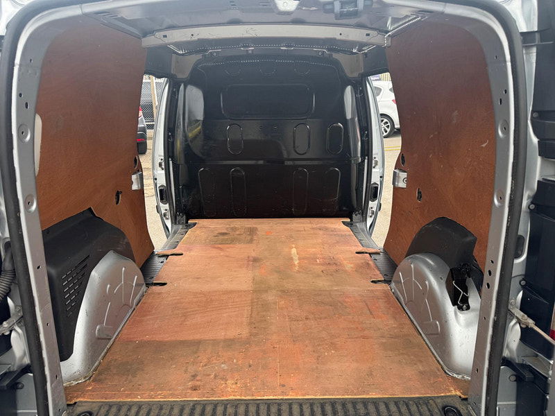 Nissan NV250 1.5 dCi Acenta L2 Euro 6 (s/s) 5dr 5dr Manual 2025