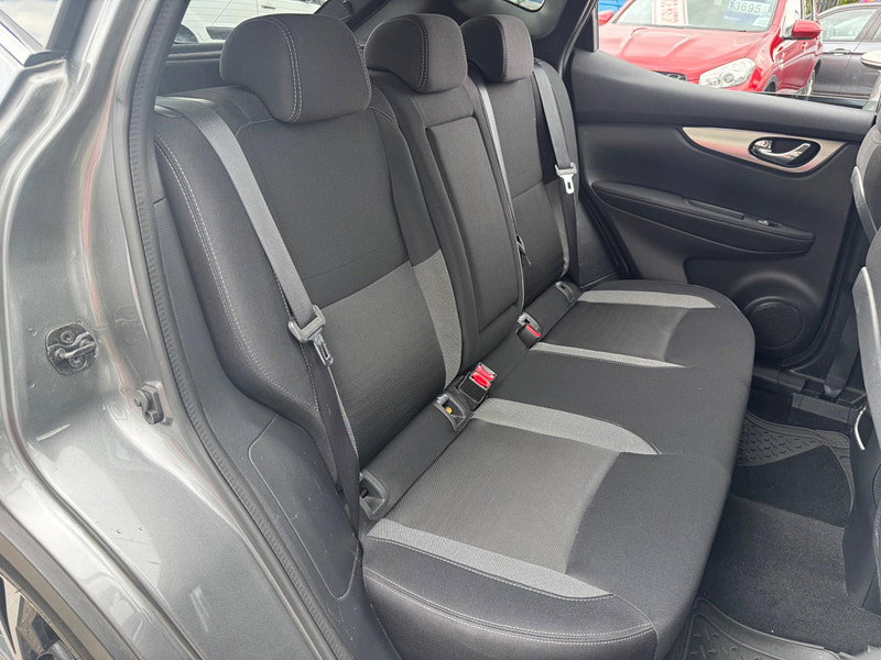 Nissan Qashqai 1.2 DIG-T N-Connecta Euro 6 (s/s) 5dr 5dr Manual 2026