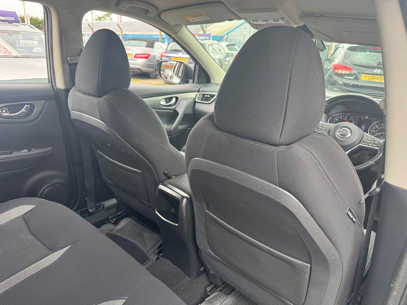 Nissan Qashqai 1.2 DIG-T N-Connecta Euro 6 (s/s) 5dr 5dr Manual 2025