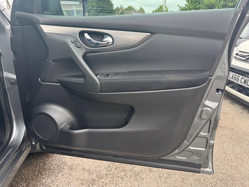 Nissan Qashqai 1.2 DIG-T N-Connecta Euro 6 (s/s) 5dr 5dr Manual 2026