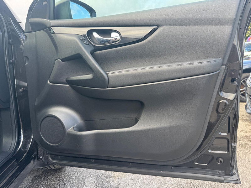 Nissan Qashqai 1.5 dCi Tekna 2WD Euro 5 (s/s) 5dr 5dr Manual 2025