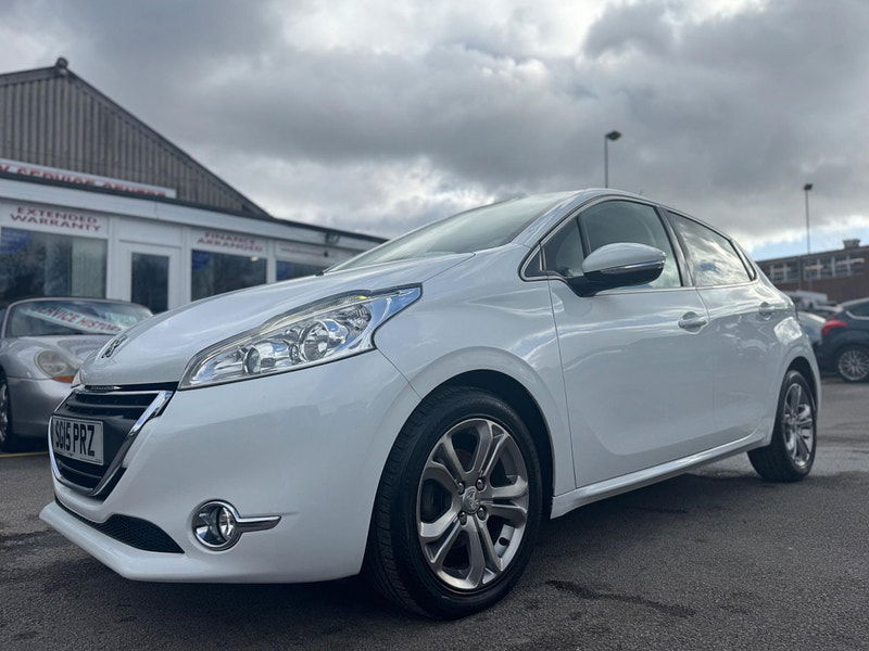 Peugeot 208 1.2 VTi PureTech Allure Euro 6 5dr 5dr Manual 2025
