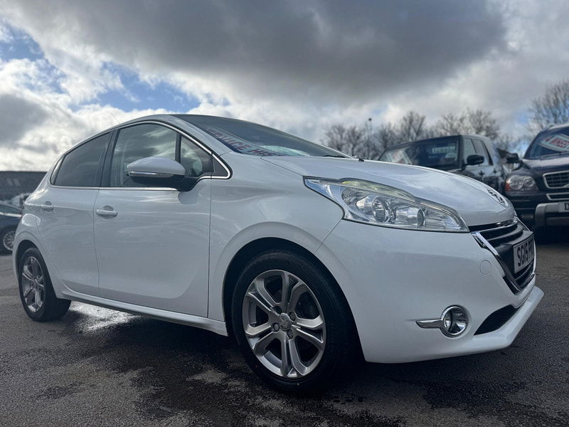 Peugeot 208 1.2 VTi PureTech Allure Euro 6 5dr 5dr Manual 2025