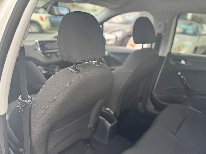 Peugeot 208 1.2 VTi PureTech Allure Euro 6 5dr 5dr Manual 2025