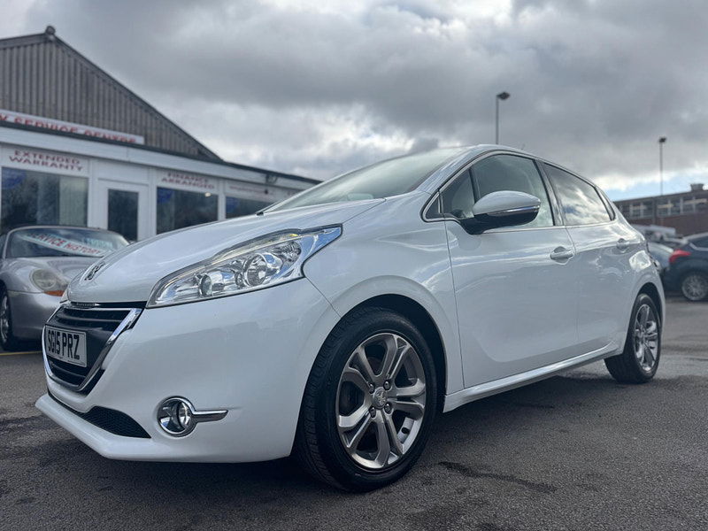 Peugeot 208 1.2 VTi PureTech Allure Euro 6 5dr 5dr Manual 2025