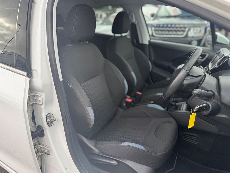 Peugeot 208 1.2 VTi PureTech Allure Euro 6 5dr 5dr Manual 2025