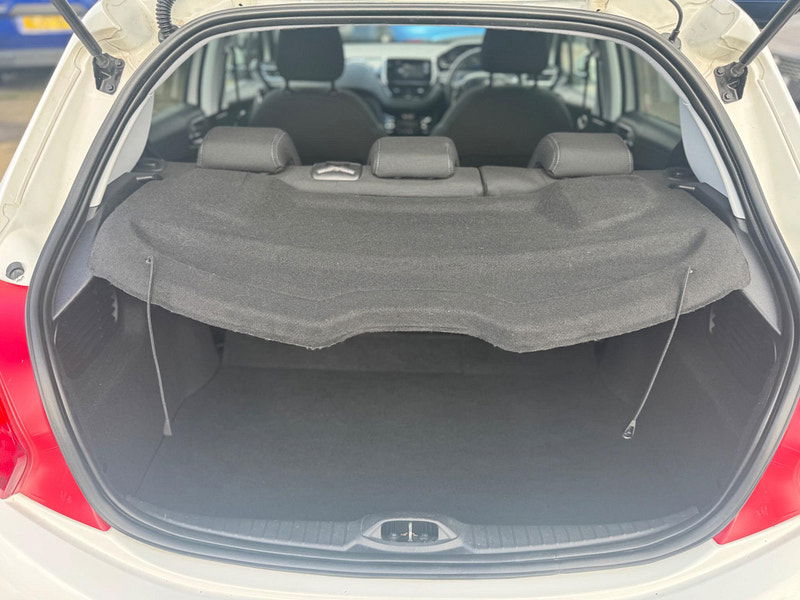 Peugeot 208 1.2 VTi PureTech Allure Euro 6 5dr 5dr Manual 2025