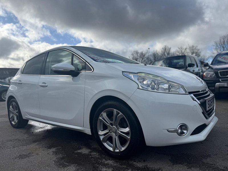 Peugeot 208 1.2 VTi PureTech Allure Euro 6 5dr 5dr Manual 2025