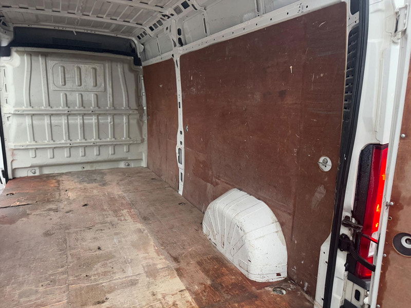 Peugeot Boxer 2.2 HDi 335 Professional L3 H2 Euro 5 5dr 5dr Manual 2025