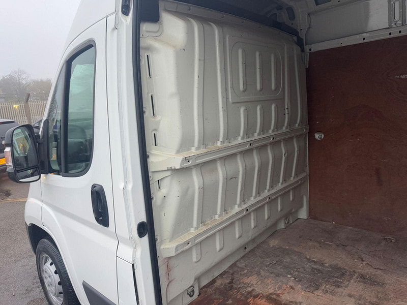 Peugeot Boxer 2.2 HDi 335 Professional L3 H2 Euro 5 5dr 5dr Manual 2025