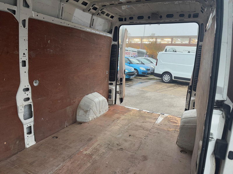 Peugeot Boxer 2.2 HDi 335 Professional L3 H2 Euro 5 5dr 5dr Manual 2025