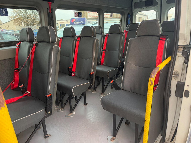 Peugeot Boxer 2.2 HDi 440 Window Van 4dr Diesel Manual FWD L4 H2 (130 bhp) 4dr Manual 2026