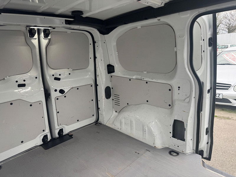 Peugeot Expert 2.0 BlueHDi 1400 Professional Standard Panel Van MWB Euro 6 (s/s) 6dr 6dr Manual 2025