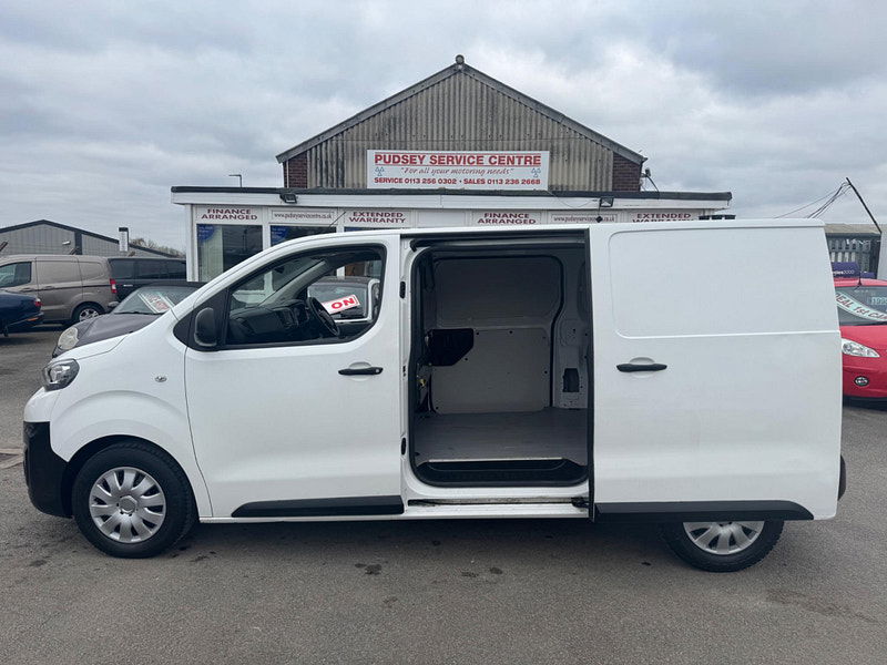 Peugeot Expert 2.0 BlueHDi 1400 Professional Standard Panel Van MWB Euro 6 (s/s) 6dr 6dr Manual 2025