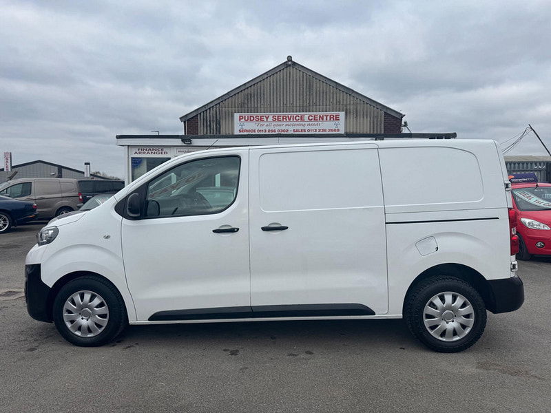 Peugeot Expert 2.0 BlueHDi 1400 Professional Standard Panel Van MWB Euro 6 (s/s) 6dr 6dr Manual 2025