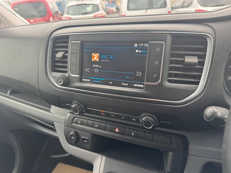 Peugeot Expert 2.0 BlueHDi 1400 Professional Standard Panel Van MWB Euro 6 (s/s) 6dr 6dr Manual 2025