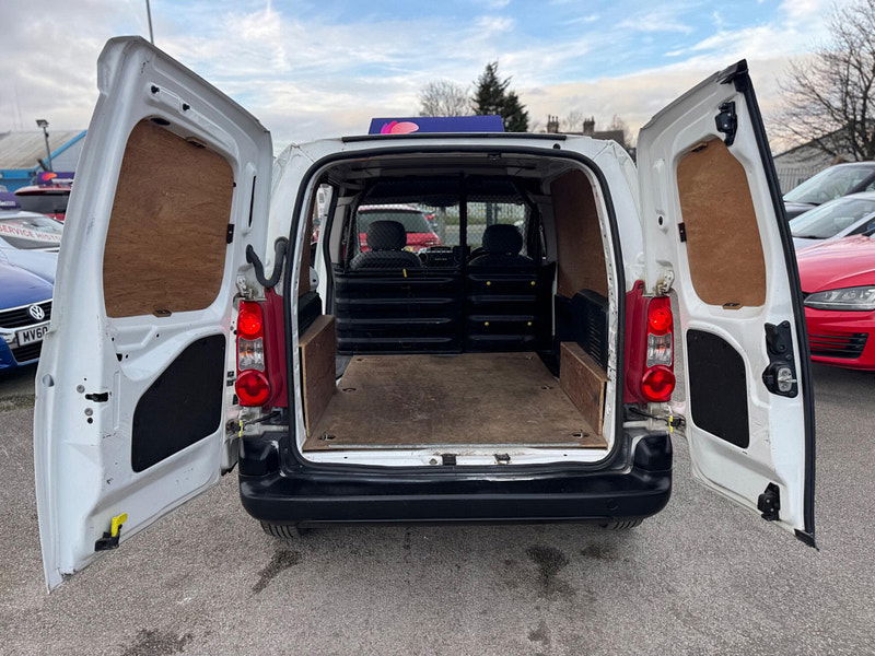 Peugeot Partner 1.6 eHDi 850 S L1 (s/s) 4dr 4dr Manual 2026