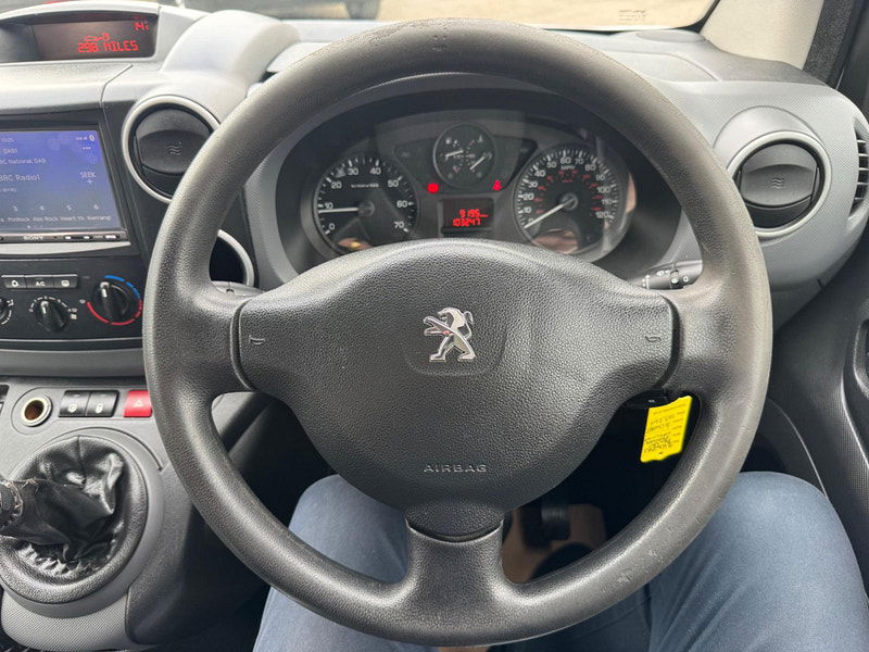 Peugeot Partner 1.6 HDi S Crew Van L2 H1 4dr 4dr Manual 2025