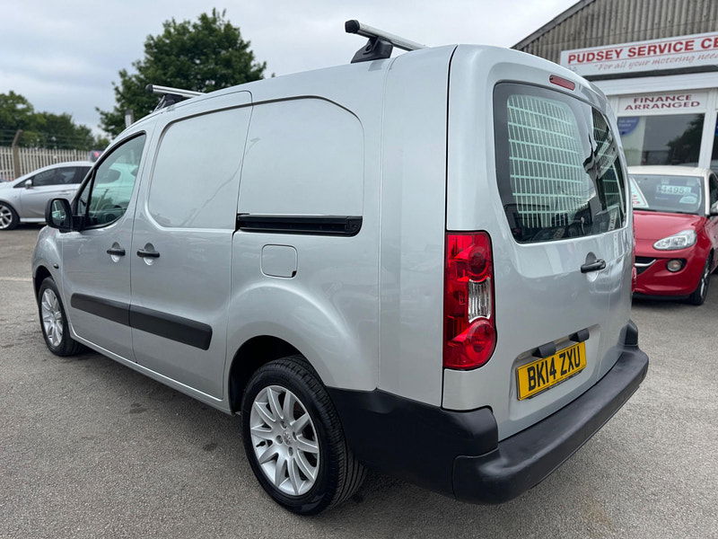 Peugeot Partner 1.6 HDi S Crew Van L2 H1 4dr 4dr Manual 2025