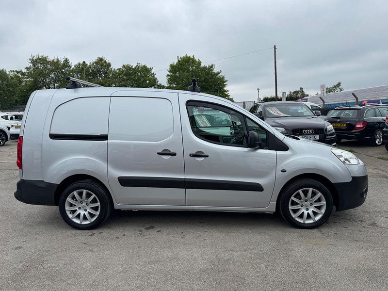 Peugeot Partner 1.6 HDi S Crew Van L2 H1 4dr 4dr Manual 2025