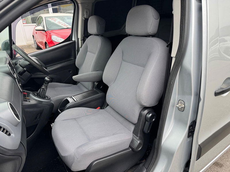 Peugeot Partner 1.6 HDi S Crew Van L2 H1 4dr 4dr Manual 2025
