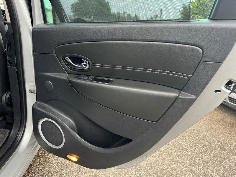 Renault Grand Scenic 1.5 dCi Dynamique TomTom EDC Euro 5 5dr 5dr Automatic 2025