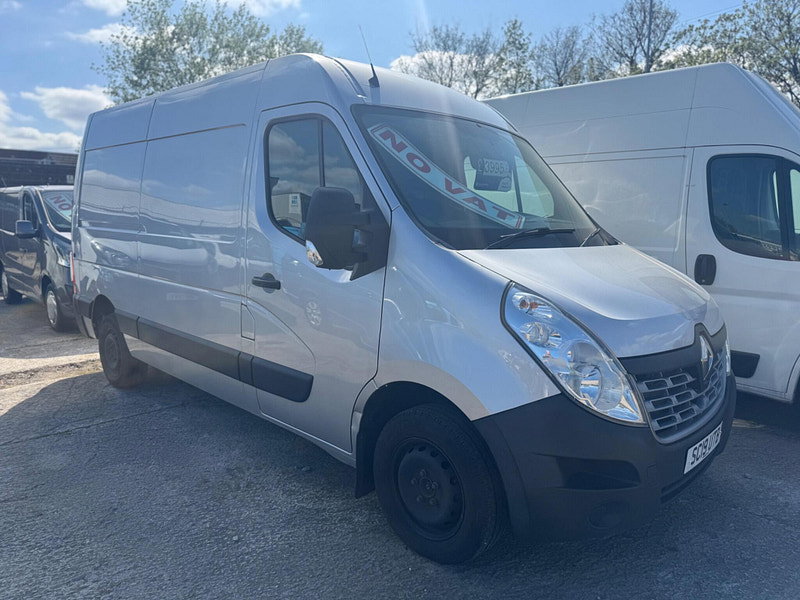 Renault Master 2.3 dCi 33 Business+ FWD MWB Medium Roof Euro 6 5dr 2dr Manual 2026