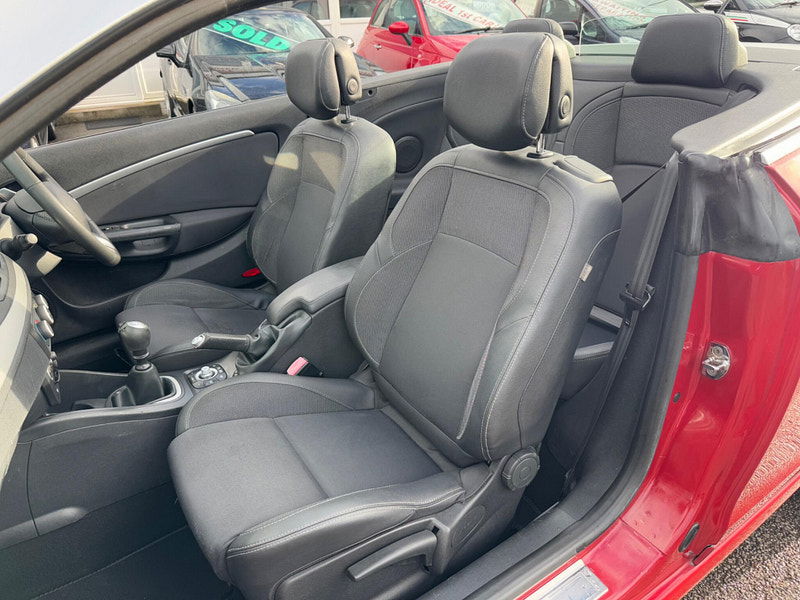 Renault Megane 1.4 TCe Dynamique TomTom Euro 5 2dr 2dr Manual 2026