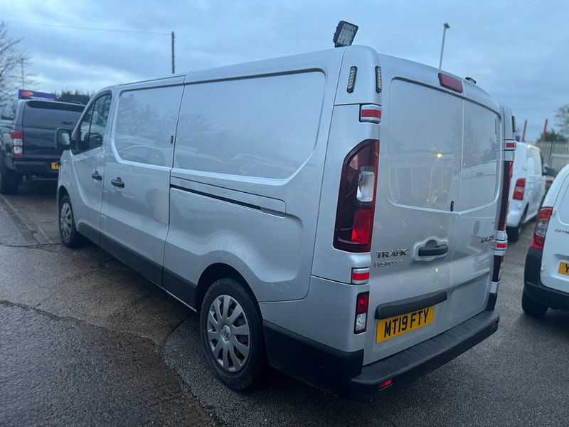 Renault Trafic 1.6 dCi ENERGY 29 Business+ LWB Standard Roof Euro 6 (s/s) 5dr 4dr Manual 2026