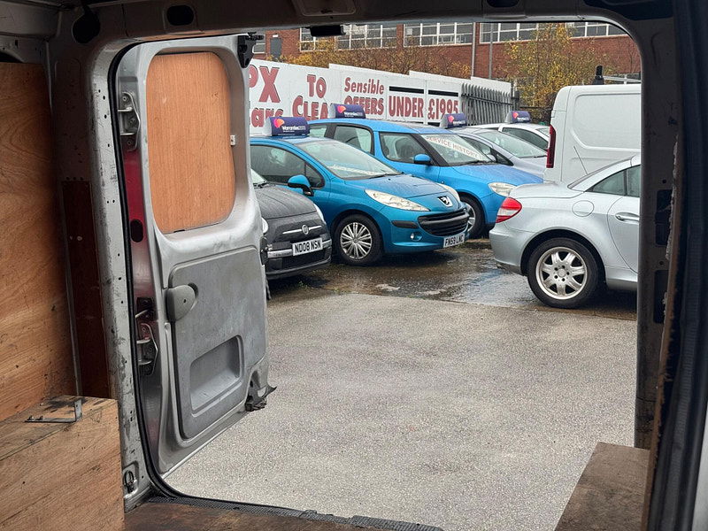 Renault Trafic 2.0 dCi LL29 eco L3 H1 3dr (Phase 3) 3dr Manual 2026