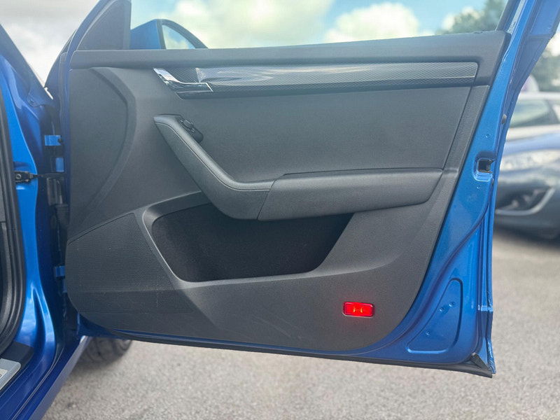 Skoda Octavia 2.0 TDI vRS Estate 5dr Diesel Manual Euro 6 (s/s) (SNav) (184 ps) 5dr Manual 2026