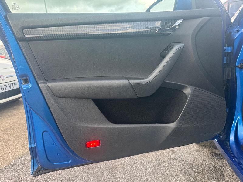 Skoda Octavia 2.0 TDI vRS Estate 5dr Diesel Manual Euro 6 (s/s) (SNav) (184 ps) 5dr Manual 2026