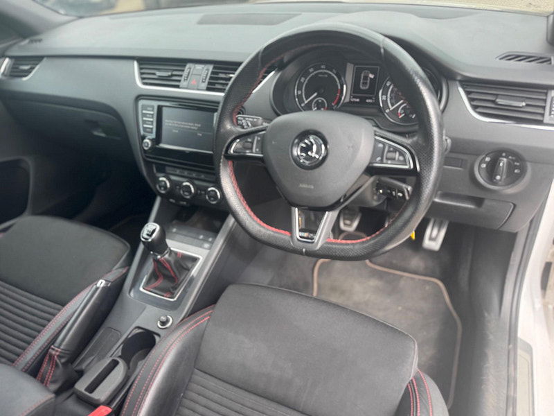 Skoda Octavia 2.0 TFSI vRS Euro 6 (s/s) 5dr (SNav) 5dr Manual 2025