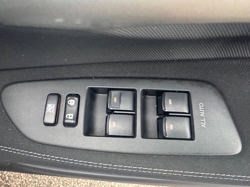 Toyota Auris 1.8 VVT-h T4 CVT Euro 5 (s/s) 5dr 5dr Automatic 2026