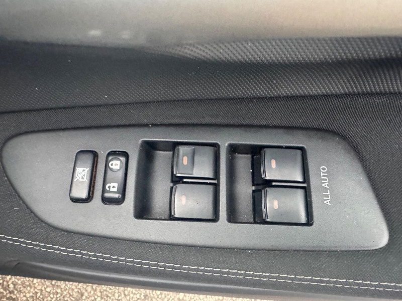 Toyota Auris 1.8 VVT-h T4 CVT Euro 5 (s/s) 5dr 5dr Automatic 2026