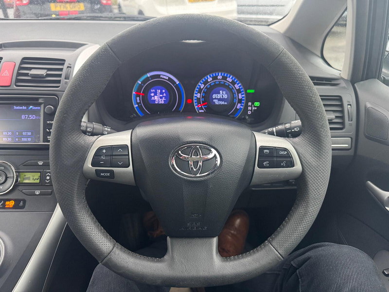 Toyota Auris 1.8 VVT-h T4 CVT Euro 5 (s/s) 5dr 5dr Automatic 2026