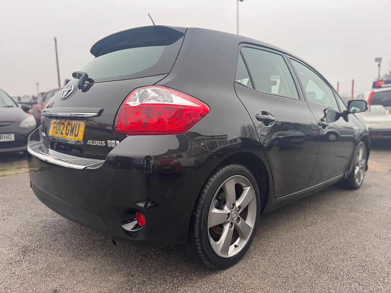 Toyota Auris 1.8 VVT-h T4 CVT Euro 5 (s/s) 5dr 5dr Automatic 2026