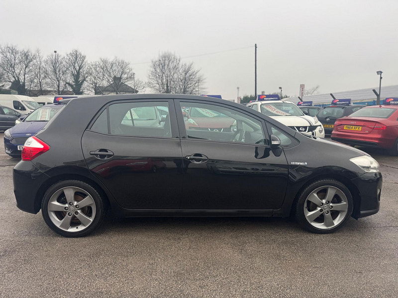 Toyota Auris 1.8 VVT-h T4 CVT Euro 5 (s/s) 5dr 5dr Automatic 2026