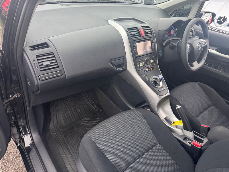 Toyota Auris 1.8 VVT-h T4 CVT Euro 5 (s/s) 5dr 5dr Automatic 2026